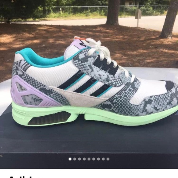 Adidas shoes - Picture 8 of 8